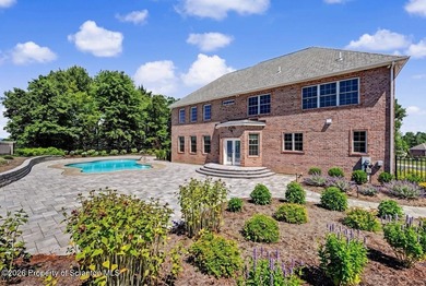 Luxury living awaits in the prestigious Glenmaura community - photo 7
