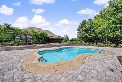 Luxury living awaits in the prestigious Glenmaura community - photo 8
