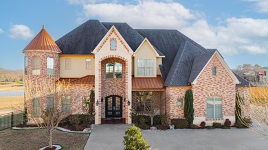 You have to see this stunning modern home located in Champions - photo 1