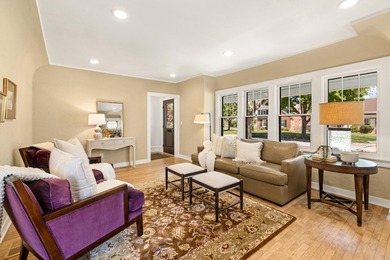 Whitefish Bay charm meets modern luxury in this stunning - photo 8