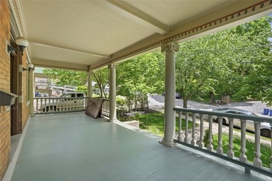 Welcome to this timeless Highland Park gem, where classic - photo 2