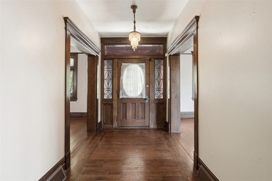Welcome to this timeless Highland Park gem, where classic - photo 4