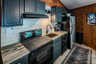 Great price on a large 3 bedroom, two and a half bath Beech - photo 4