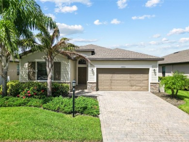 (private lake, pond, creek) Home For Sale in Fort Myers Florida