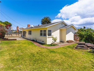 Welcome to 438 Calle De Felipe, ideally located on a quiet - photo 16