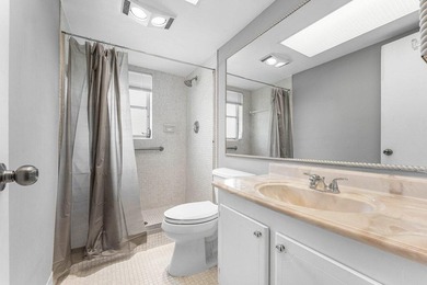 Top floor corner unit with panoramic views of the golf course - photo 16