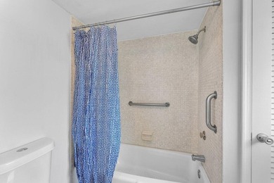 Top floor corner unit with panoramic views of the golf course - photo 21
