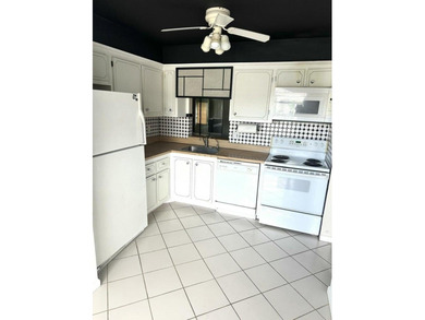 Very nice 2 Bedroom 2 Bath Villa, located very quiet and - photo 5