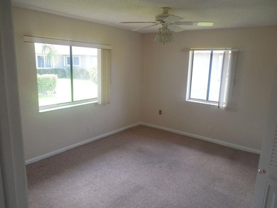 Very nice 2 Bedroom 2 Bath Villa, located very quiet and - photo 8