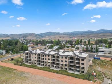 Modern Luxury Condo Near Bear Lake Short term rental Approved - photo 44