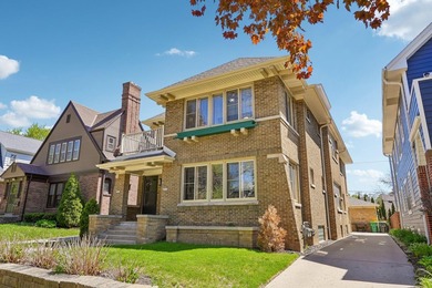Nestled just 5 blocks from the lake in the heart of Shorewood - photo 2