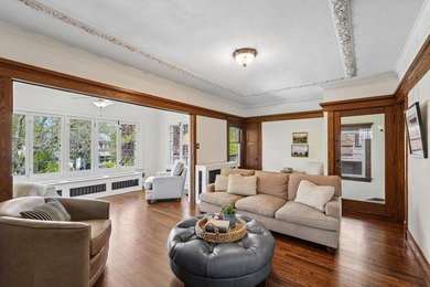 Nestled just 5 blocks from the lake in the heart of Shorewood - photo 5