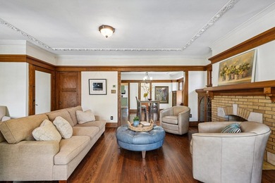 Nestled just 5 blocks from the lake in the heart of Shorewood - photo 7
