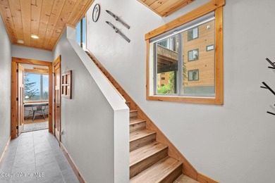 Fully furnished home at Schweitzer Mountain Resort! This 3 - photo 3