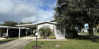 Lake Home For Sale in Leesburg, Florida
