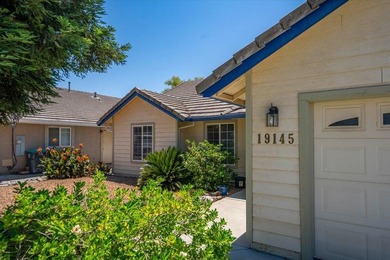 This sweet 1,513 sq. ft. Lake California home is turning heads - photo 2