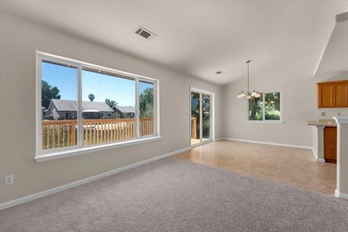 This sweet 1,513 sq. ft. Lake California home is turning heads - photo 9