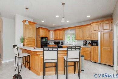 Welcome to this exquisite property located in the desirable - photo 13