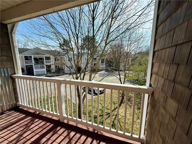 Welcome to this beautifully appointed end-unit two bedroom, two - photo 17