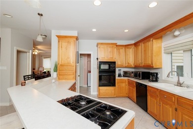 Welcome to this exquisite property located in the desirable - photo 20