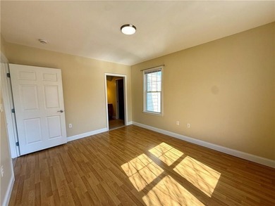 Welcome to this beautifully appointed end-unit two bedroom, two - photo 21
