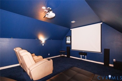 Welcome to this exquisite property located in the desirable - photo 32