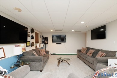 Welcome to this exquisite property located in the desirable - photo 35