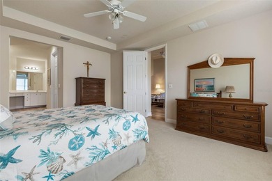 Freshly painted inside, move in ready, no exterior maintenance - photo 22