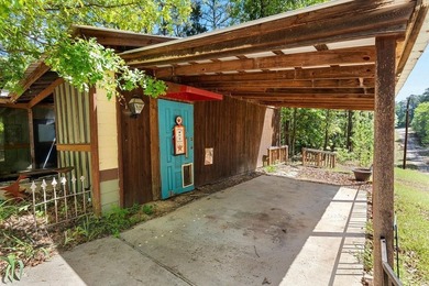 Hidden Gem Near the Water - Unique Artist-Inspired Retreat! - photo 9