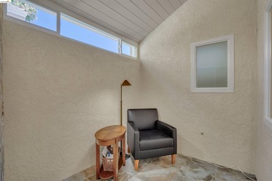 Welcome to 1952 Cherry Hills Dr., an updated 2-bedroom - photo 12