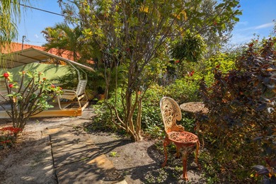 Redevelopment potential with 2 separate adjacent lots, combined - photo 12