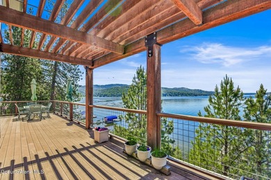 Located in Carlin Bay, this custom lakefront home offers 6,074 - photo 8