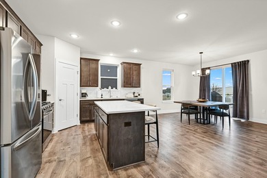 Welcome to this beautifully crafted 3-BD, 3-BA ranch, designed - photo 8