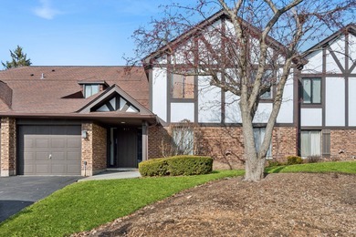 (private lake, pond, creek) Condo Active Under Contract in Wheaton Illinois