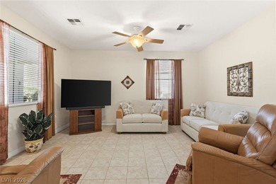 Immaculate!! Single story Cottage Hill home, NO HOA. 3 car - photo 6
