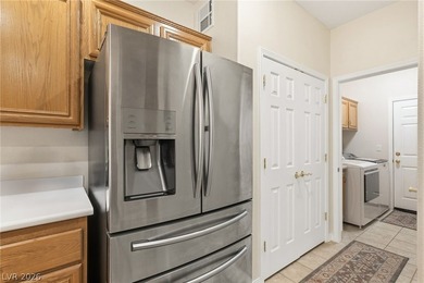 Immaculate!! Single story Cottage Hill home, NO HOA. 3 car - photo 9