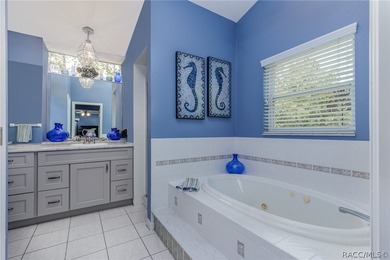 WELL APPOINTED AND BEAUTIFULLY MAINTAINED 3/2/2 POOL HOME on .32 - photo 20