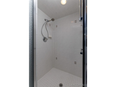 WELL APPOINTED AND BEAUTIFULLY MAINTAINED 3/2/2 POOL HOME on .32 - photo 22