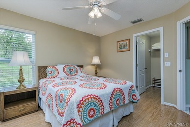 WELL APPOINTED AND BEAUTIFULLY MAINTAINED 3/2/2 POOL HOME on .32 - photo 25