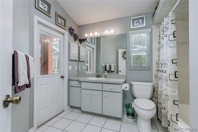 WELL APPOINTED AND BEAUTIFULLY MAINTAINED 3/2/2 POOL HOME on .32 - photo 28