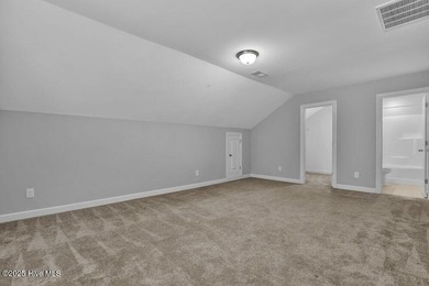 Welcome to a BEAUTIFUL, like-new 4 bedroom, 3 bath home located - photo 31