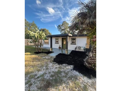 Lake Kathryn - Lake County Home For Sale in Paisley Florida
