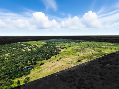 This entire 727 acre parcel is for sale and seller is willing to - photo 2