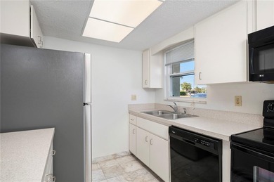 Waterfront Condo located in Punta Gorda Isles, this First Floor - photo 14