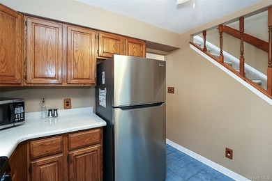 Welcome to this warm and inviting Colonial in the heart of Bay - photo 16