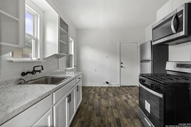 Prime Location!! This Fourplex is a great investment or house - photo 7