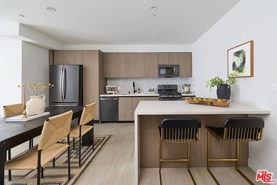 Welcome to this beautifully appointed, never-before-lived-in - photo 7