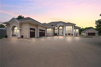 (private lake, pond, creek) Home For Sale in Parsons Kansas