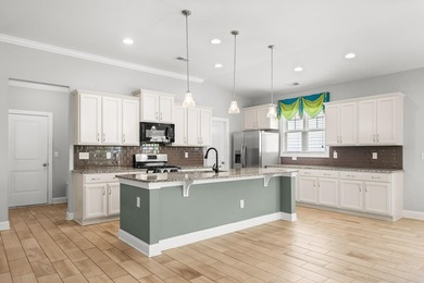 Welcome home to this beautifully maintained 3-bedroom, 2-bath - photo 12