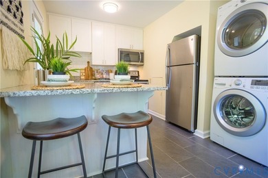 Welcome to this move-in ready home just blocks from Maymont, the - photo 12